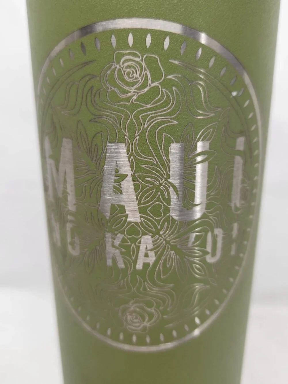 Earthwell Woodie Maui No Ka Oi 808 Grinds  22oz Woodie vacuum insulated bottle